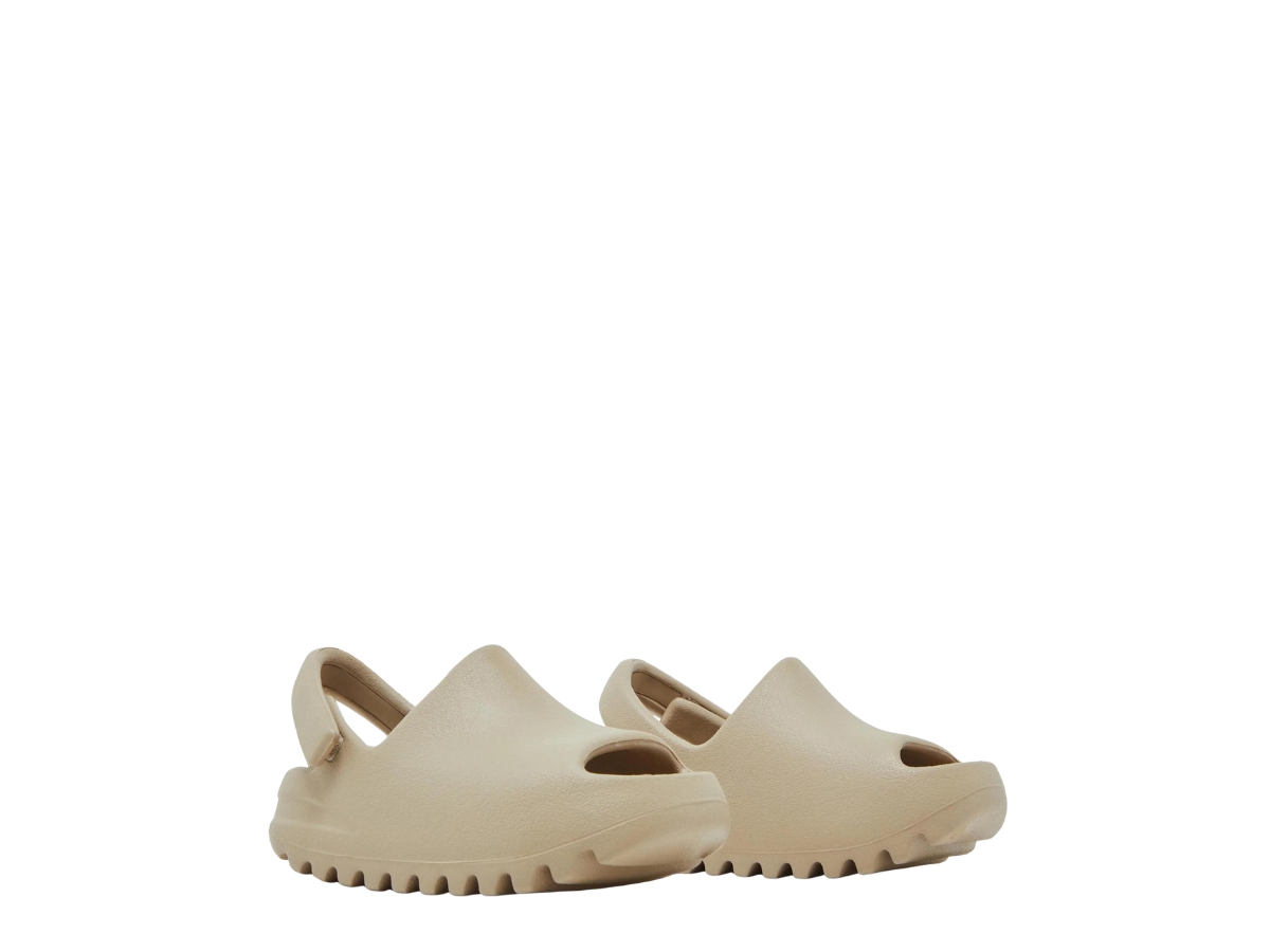 https://d2cva83hdk3bwc.cloudfront.net/yeezy-slide-pure--restock-pair---infants--3.jpg